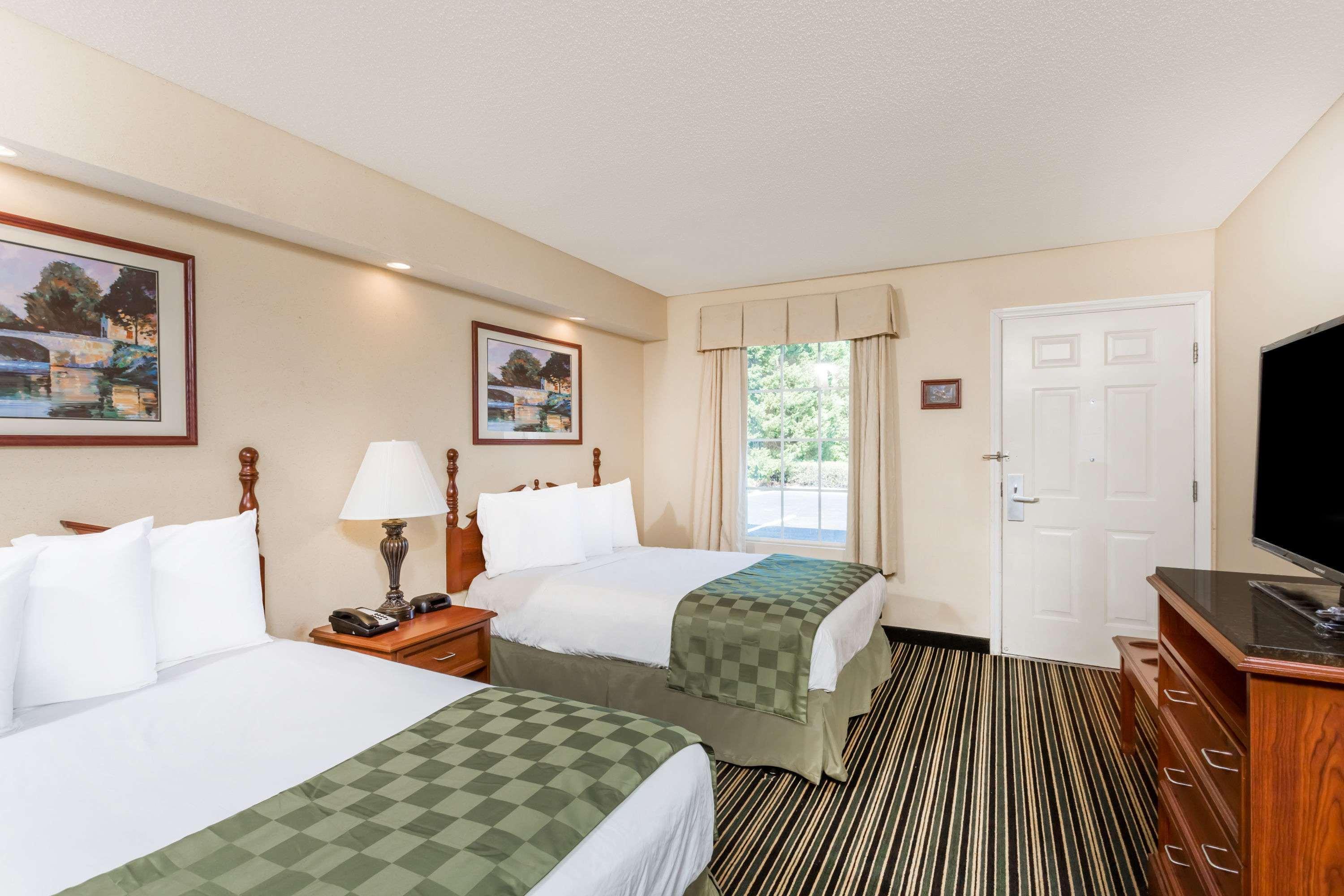 Super 8 By Wyndham Orangeburg North Motel Eksteriør billede